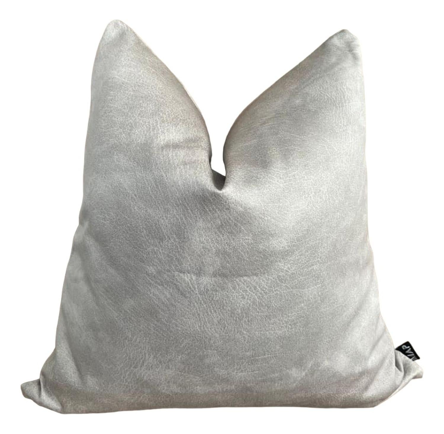 FUNDA COJIN MAP DESIGN SUEDE HUESO 45X45CM GRIS - 3