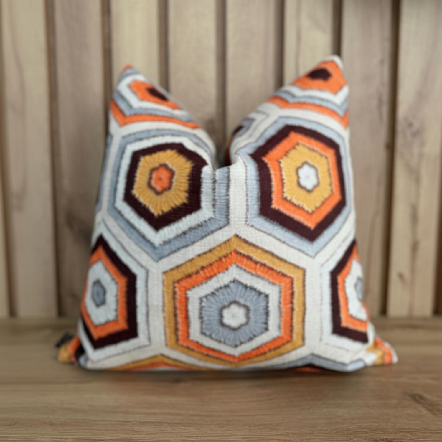 FUNDA COJÍN HEXAGONAL VIBRANTE 45X45CM - 5