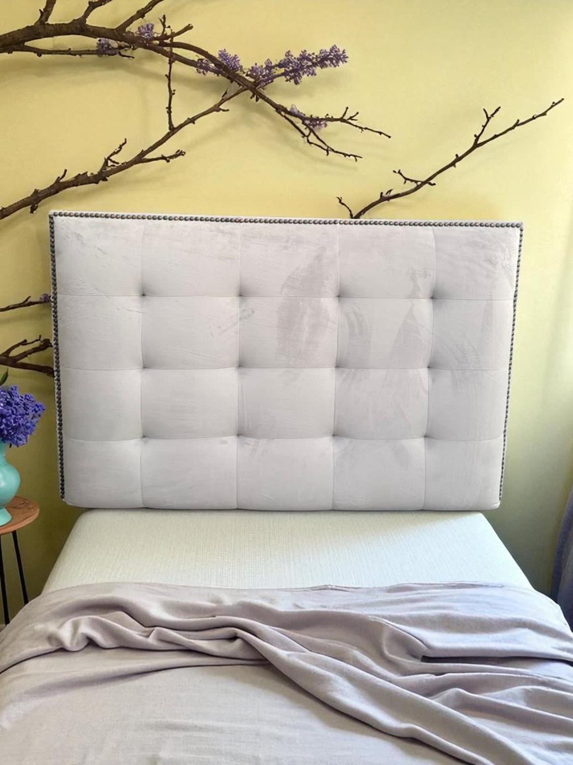 CABECERA DE CAMA TERCIOPELO WEST 1.5 PLAZAS GRIS CLARO 110X70 CM - 1