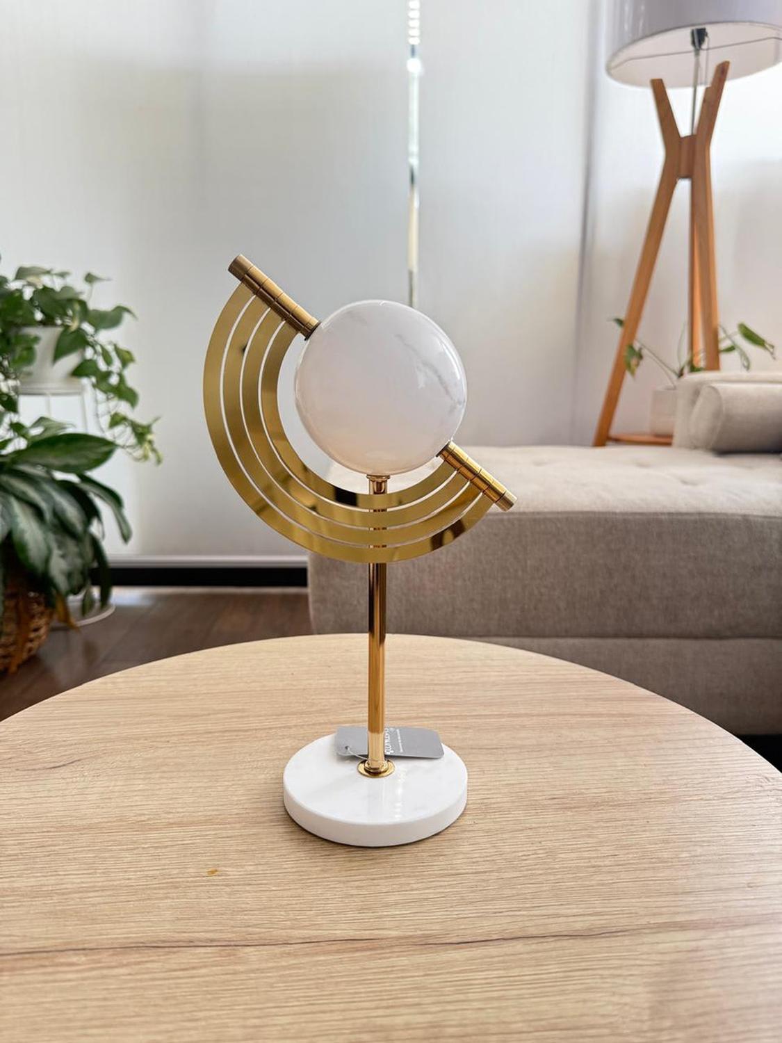 ADORNO ESCULTURA ABSTRACTA PLANETA DECORATIVA MÁRMOL DORADO 28CM - 3