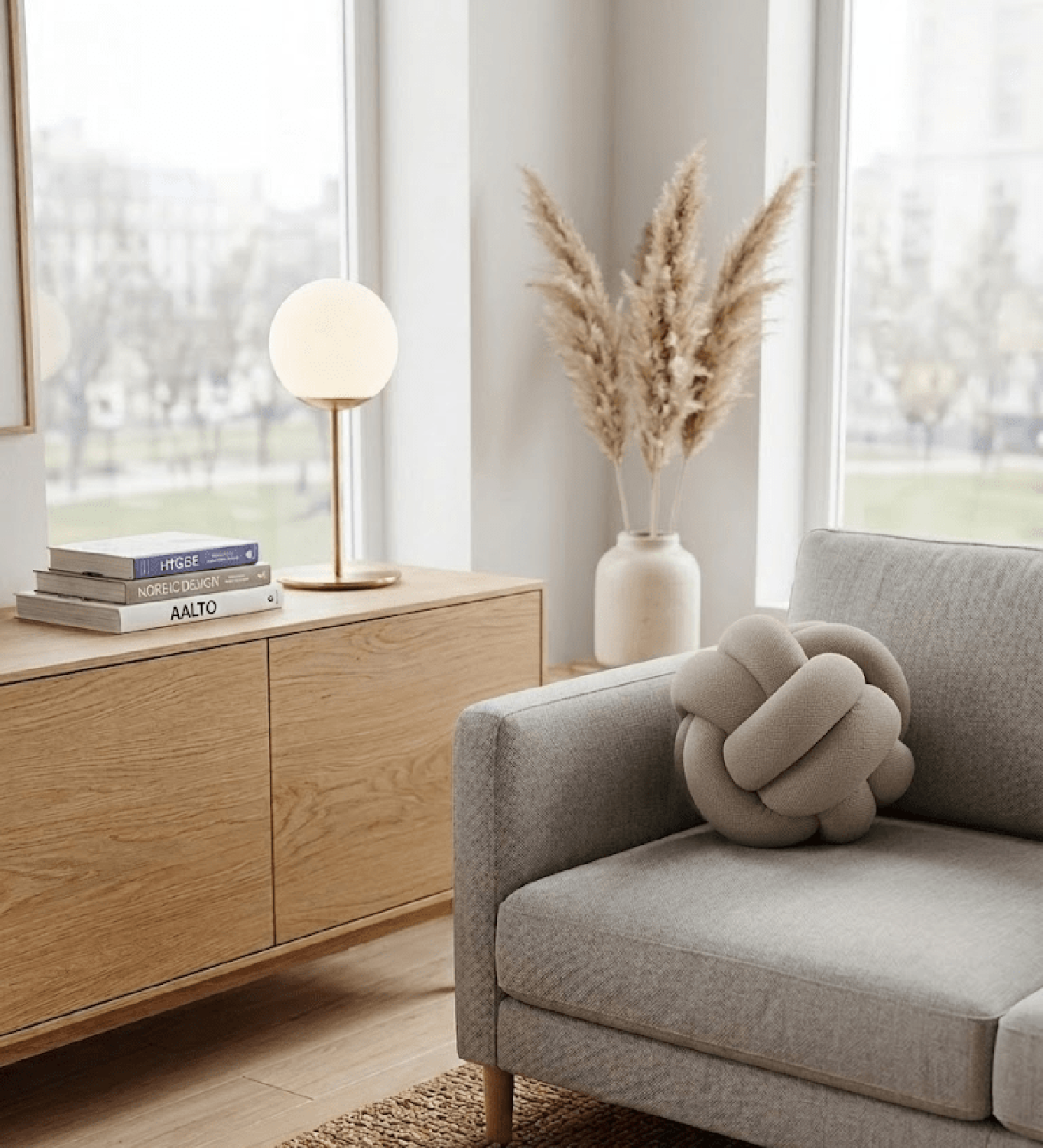 COJÍN NUDO DECORATIVO TERCIOPELO BEIGE 25CM - 1