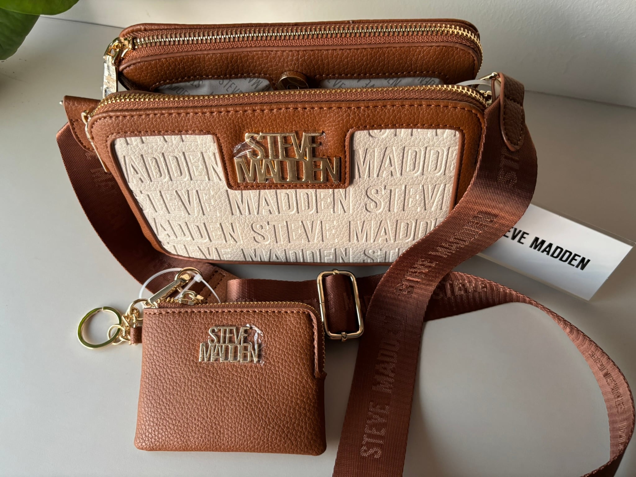 CARTERA STEVE MADDEN - 2