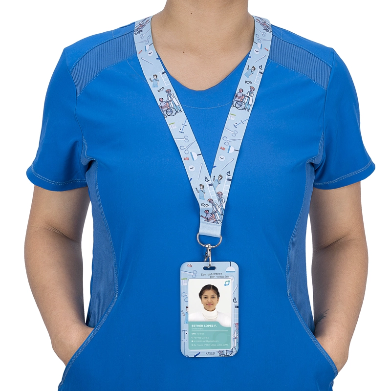 PORTA FOTOCHECK DE PVC Y LANYARD KAMED DISEÑO MÉDICO - 3