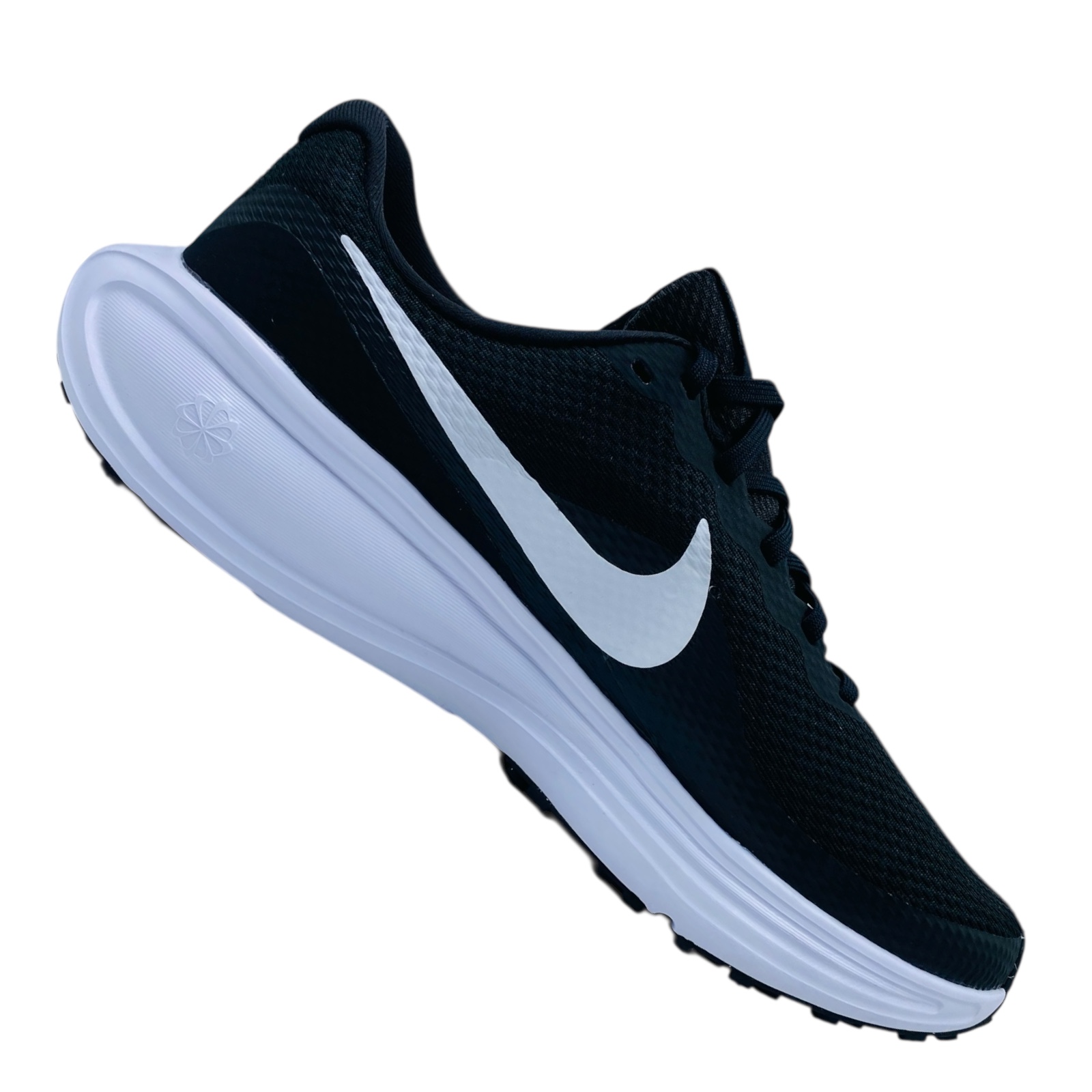 NIKE REVOLUTION 8 - 3