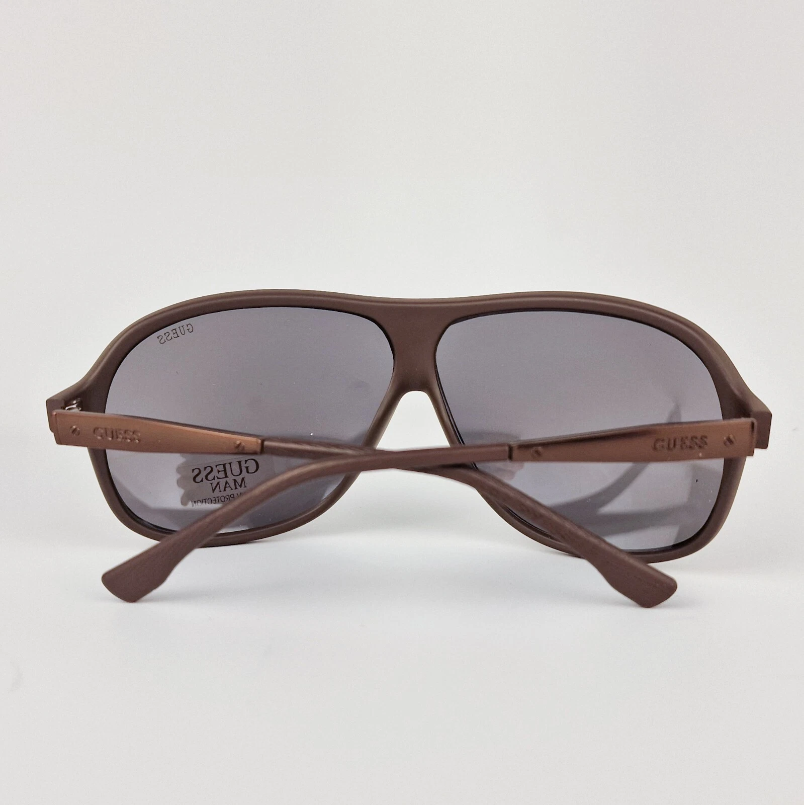 GUESS PARA HOMBRE GU6828-MBRN-6F, MONTURA MARRÓN, PROTECCIÓN UV 100%, - 2
