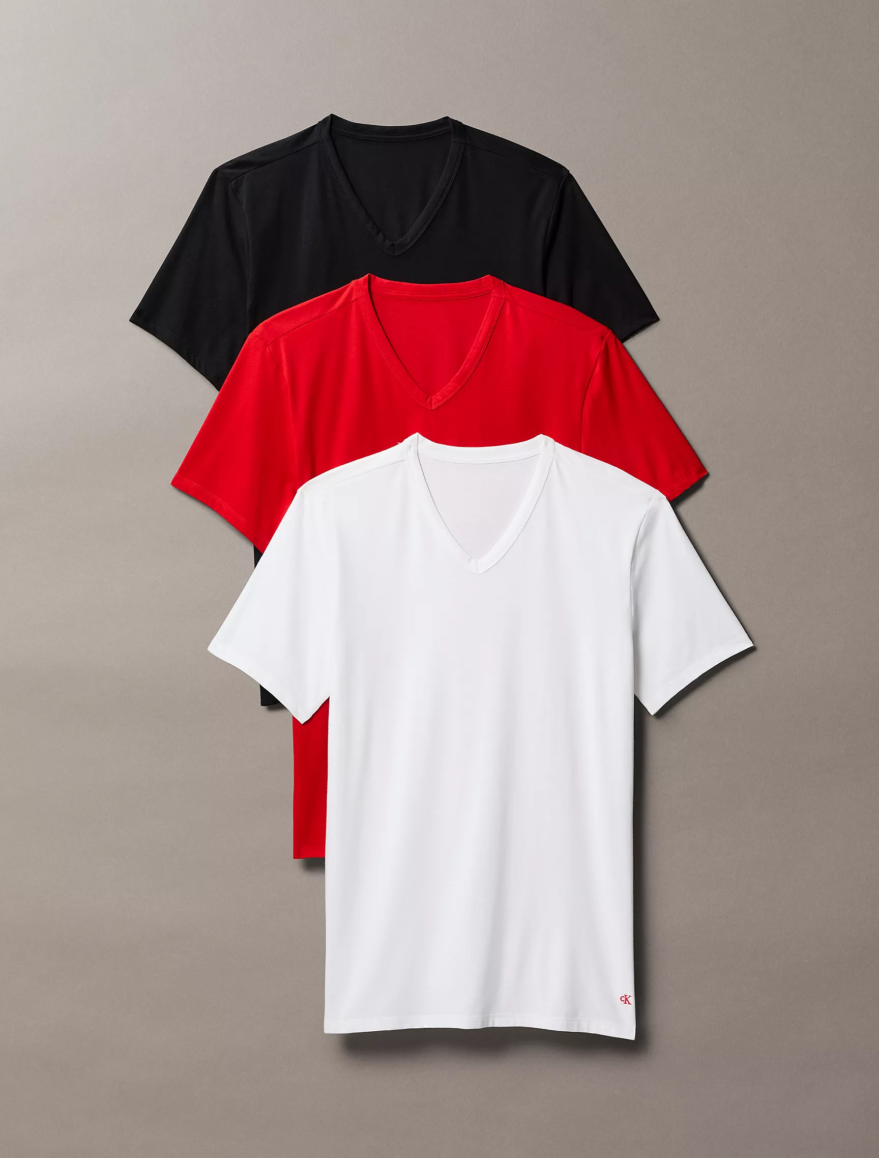 PACK DE 3 CAMISETAS DE CUELLO EN V DE CORTE AJUSTADO, MEZCLA DE ALGODÓN ELÁSTICO - 1