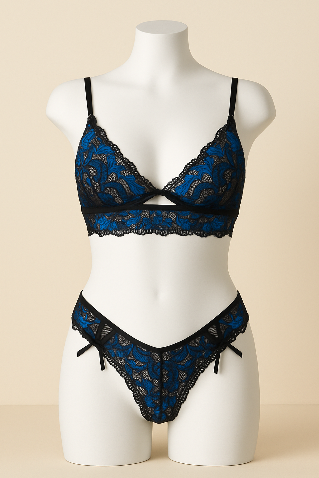 CONJUNTO DE LENCERÍA “BLUE DESIRE” ENCAJE FLORAL BICOLOR CON DETALLE TRANSPARENTE - 1