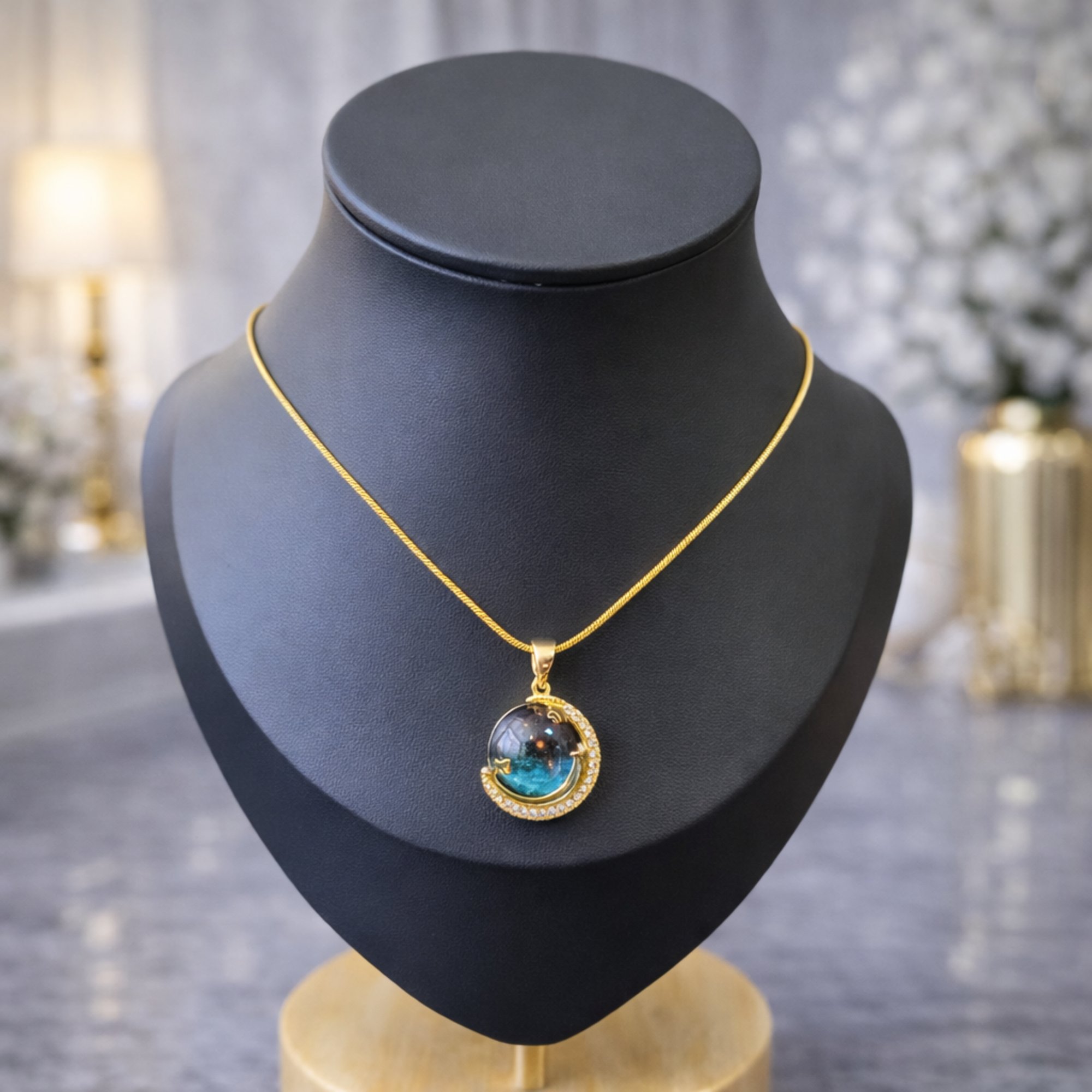 COLLAR LUNA GALÁCTICA DORADO CON ESFERA AZUL - 5