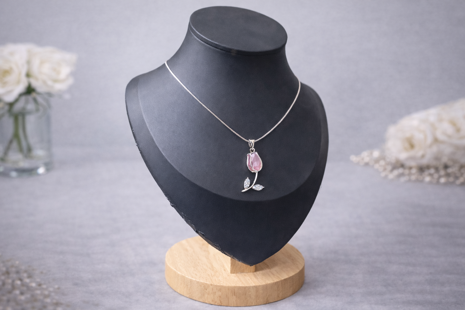 COLLAR TULIPÁN PLATEADO CON CRISTALES - 2