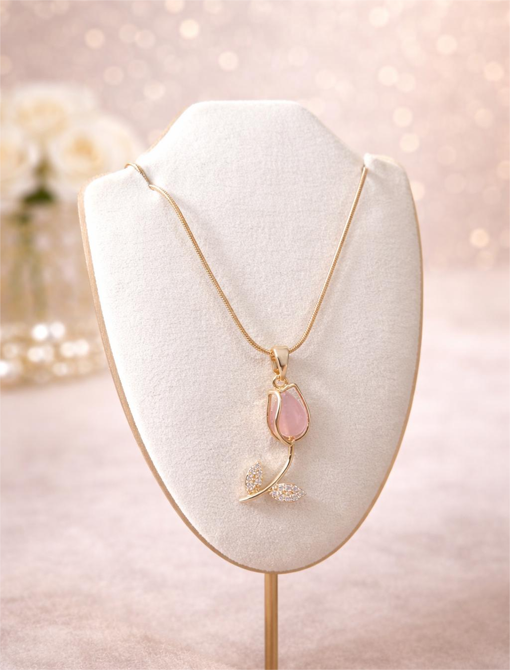 COLLAR TULIPÁN ROSADO EN ACERO INOXIDABLE CON CRISTALES - 1