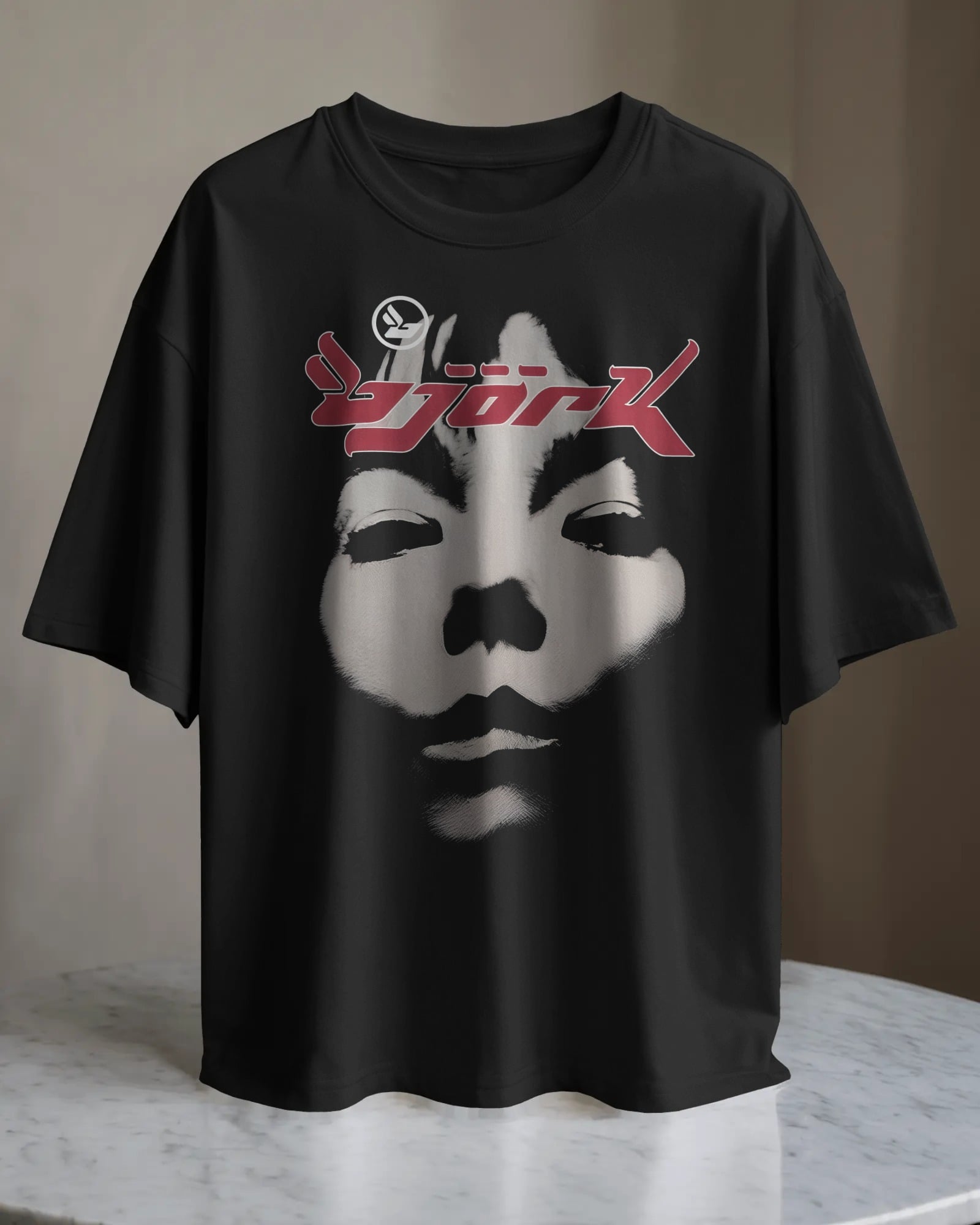 POLO OVERSIZE CANTANTE BJORK 001 - 1