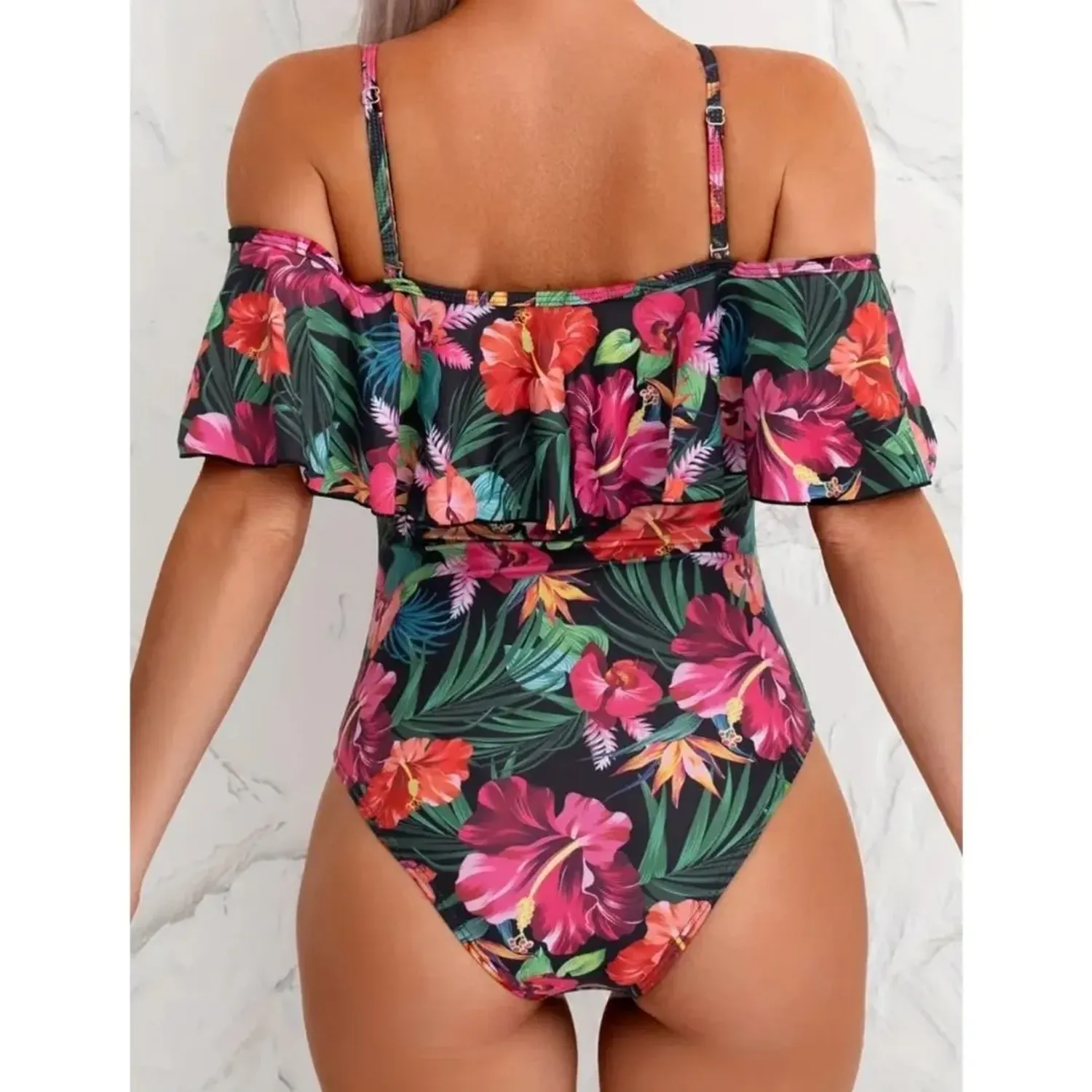 PUERTO MELÓN | TRAJE DE BAÑO FLORAL RUMBERA DE UNA PIEZA - CONTIENE FORRO INTERNO Y COPA - 2
