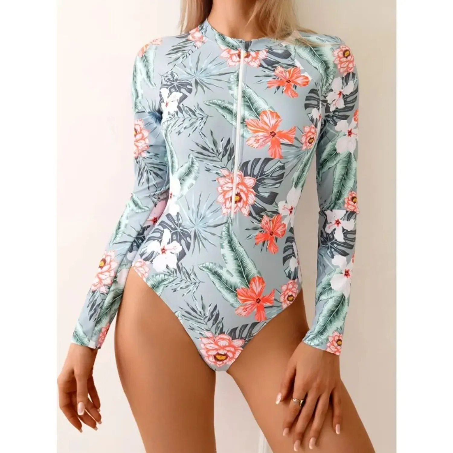 PUERTO MELÓN | TRAJE DE BAÑO ENTERO VERDE MANGA LARGA CON COPA Y FORRO INTERNO - FLORAL - 1