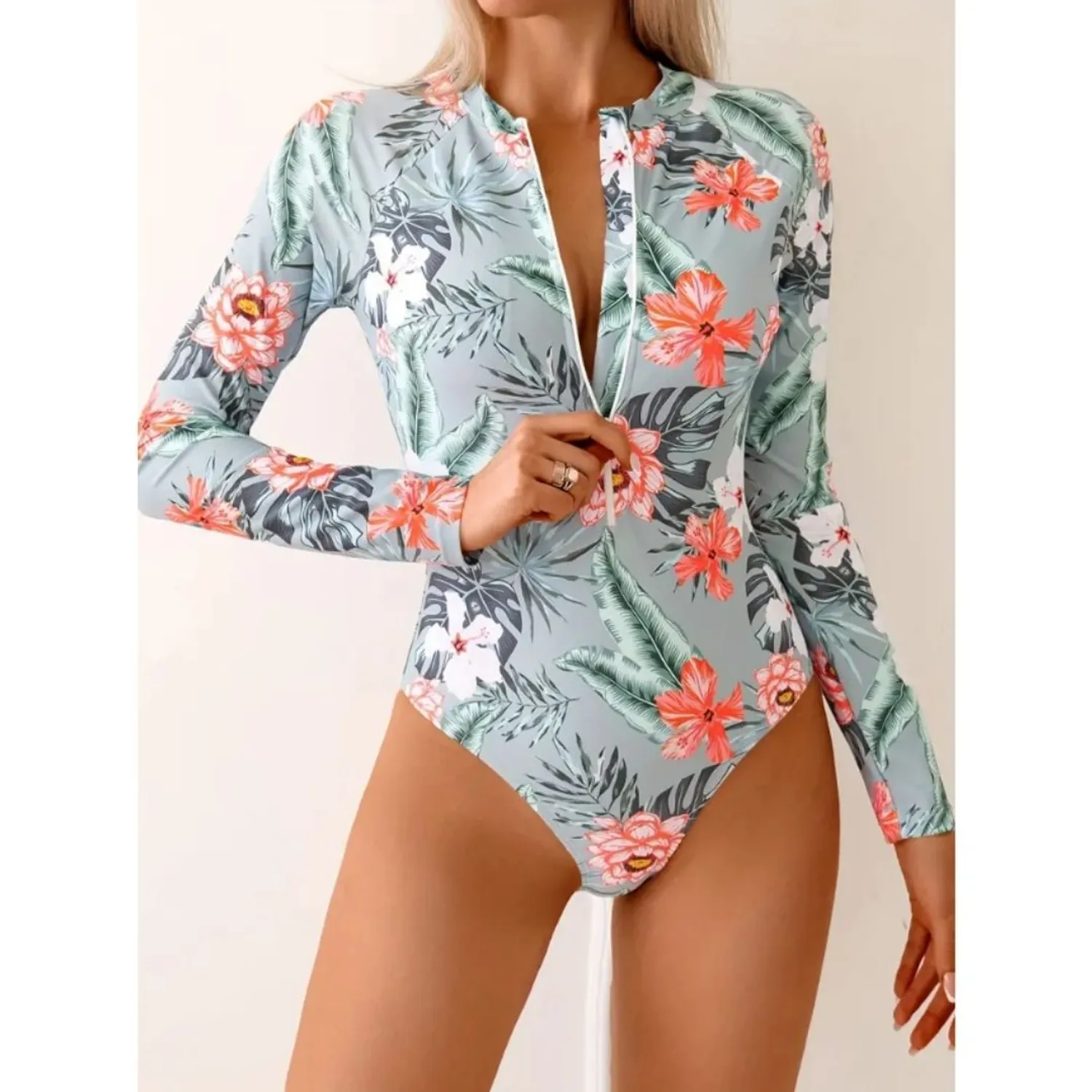 PUERTO MELÓN | TRAJE DE BAÑO ENTERO VERDE MANGA LARGA CON COPA Y FORRO INTERNO - FLORAL - 3