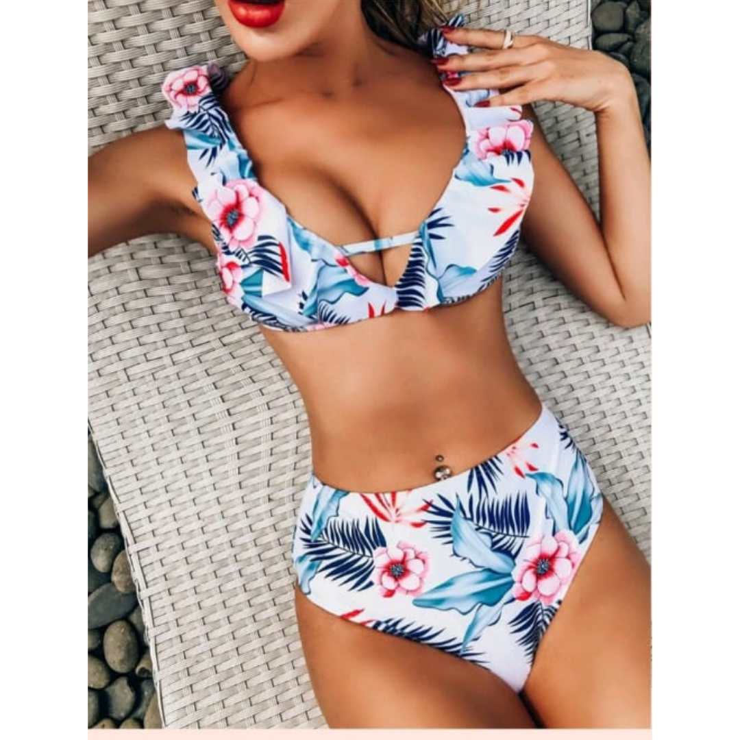PUERTO MELÓN | BIKINI BLANCO FLORA CON COPA Y FORRO INTERNO - 1