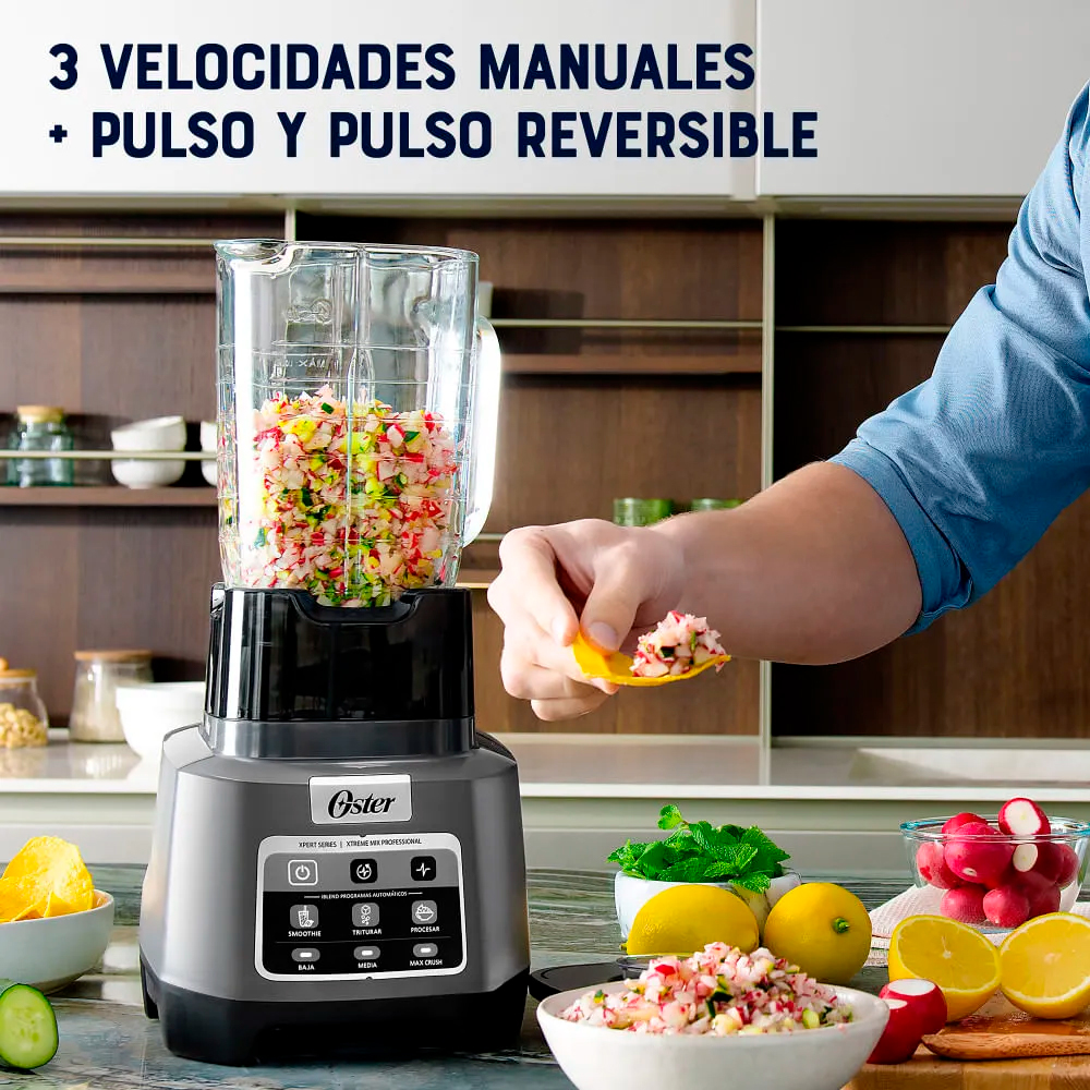 LICUADORA PROFESIONAL CON TECNOLOGÍA REVERSIBLE OSTER BLSTXPG-BW - 4