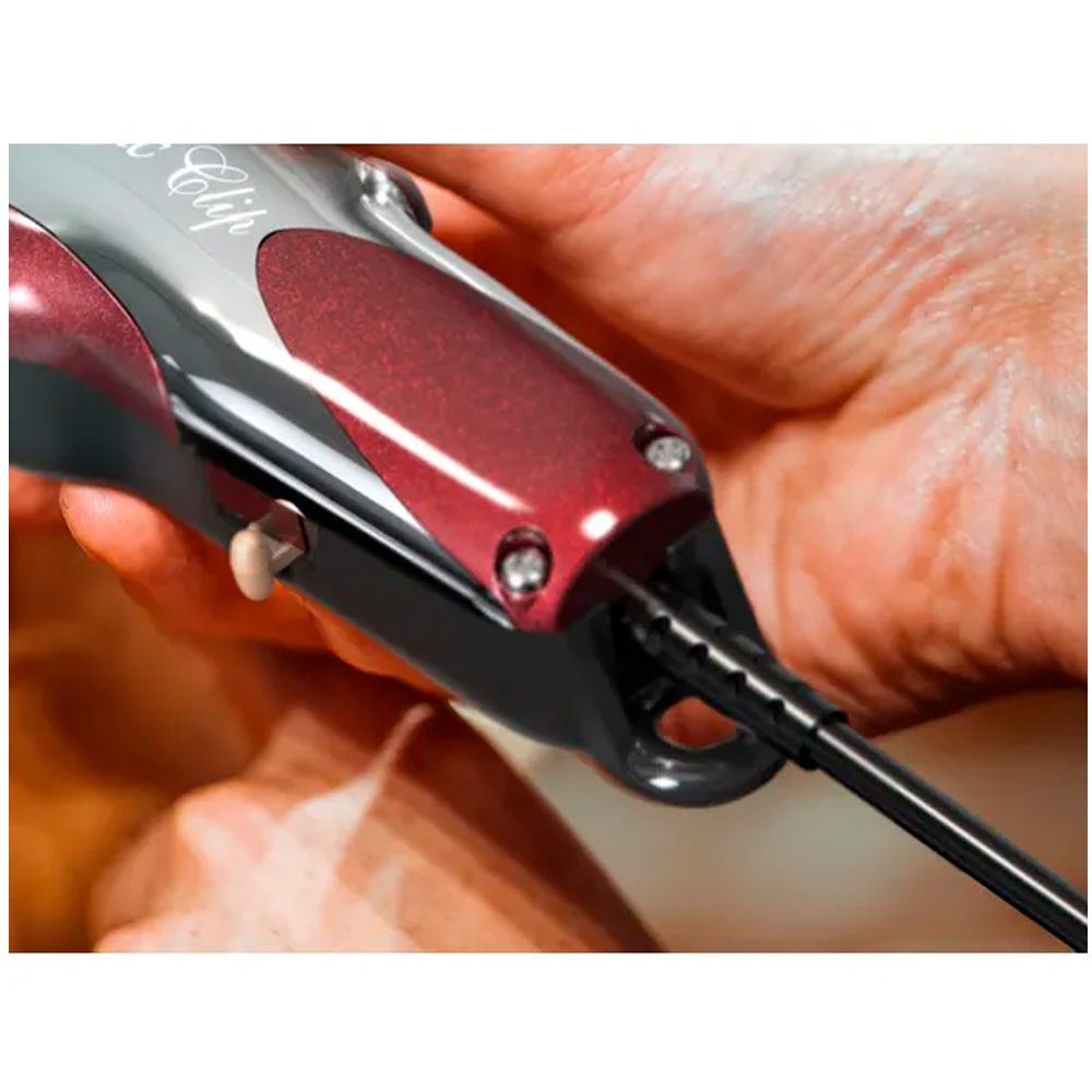 MAQUINA CORTADORA WAHL PROFESIONAL MAGIC CLIP CON CABLE 8451-318 - 8