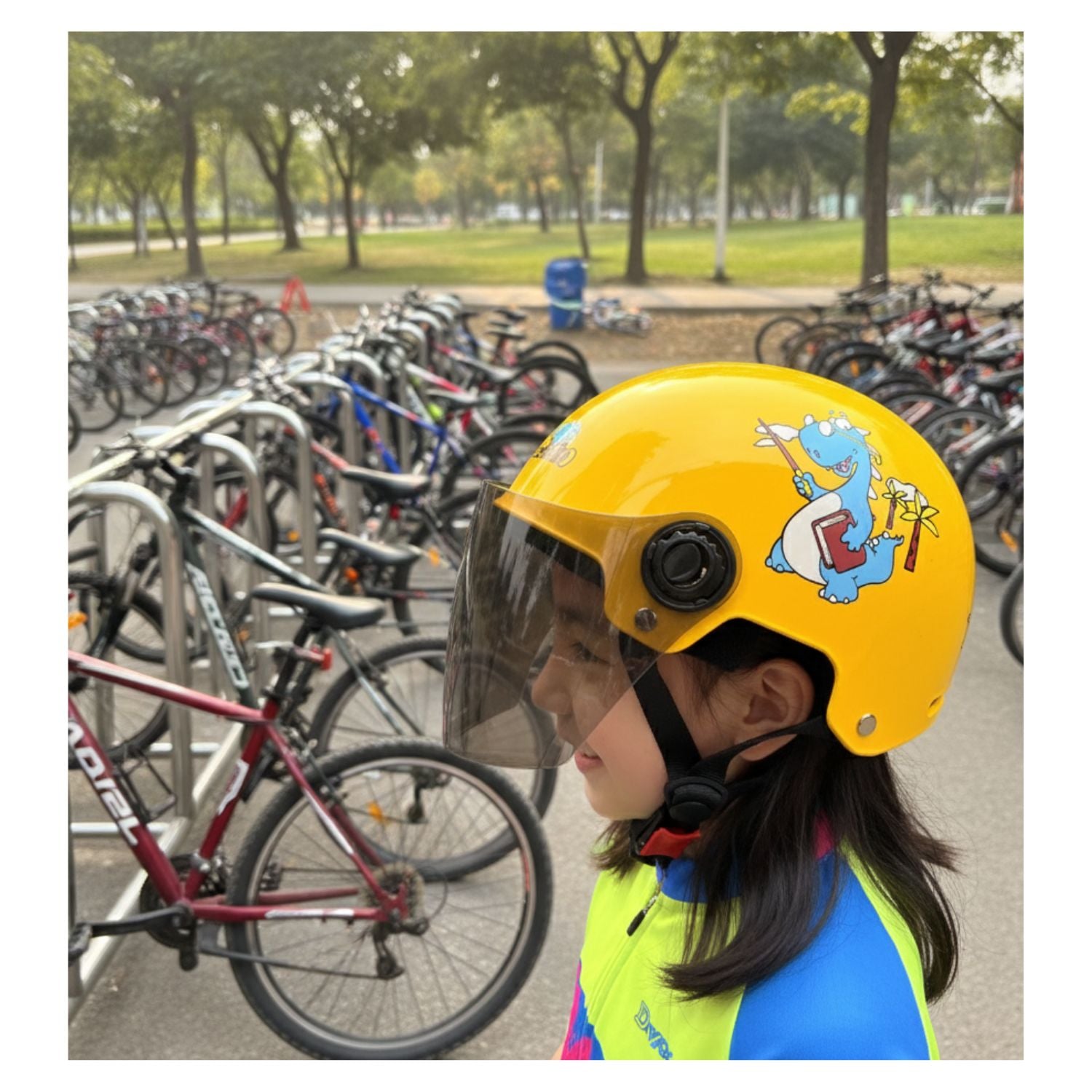 CASCO INFANTIL PARA DEPORTES DRACON AMARILLO - 3