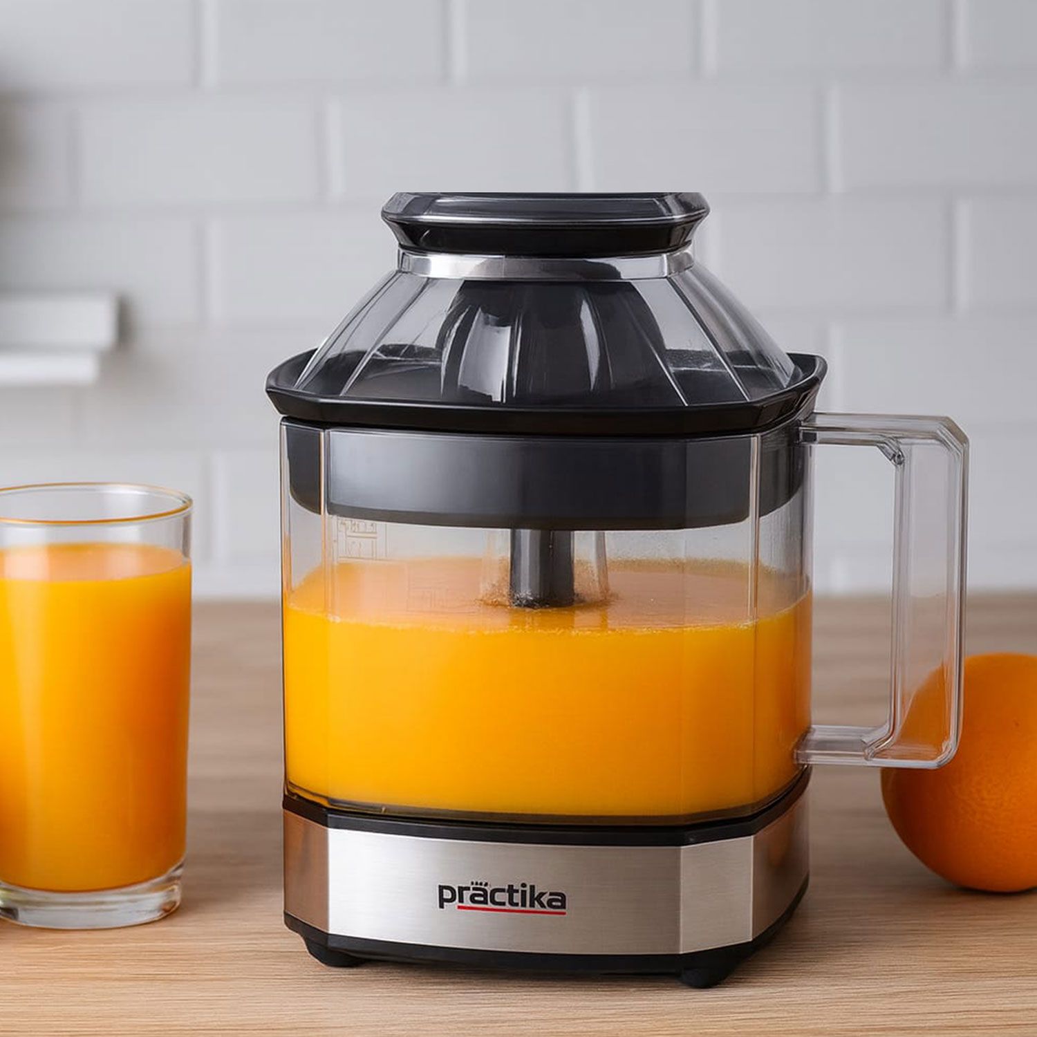 COMBO PRACTIKA: EXPRIMIDOR CITRUS FORCE + HERVIDOR INOX 18 PLUS + SANDWICHERA PANINI GRILL - 6