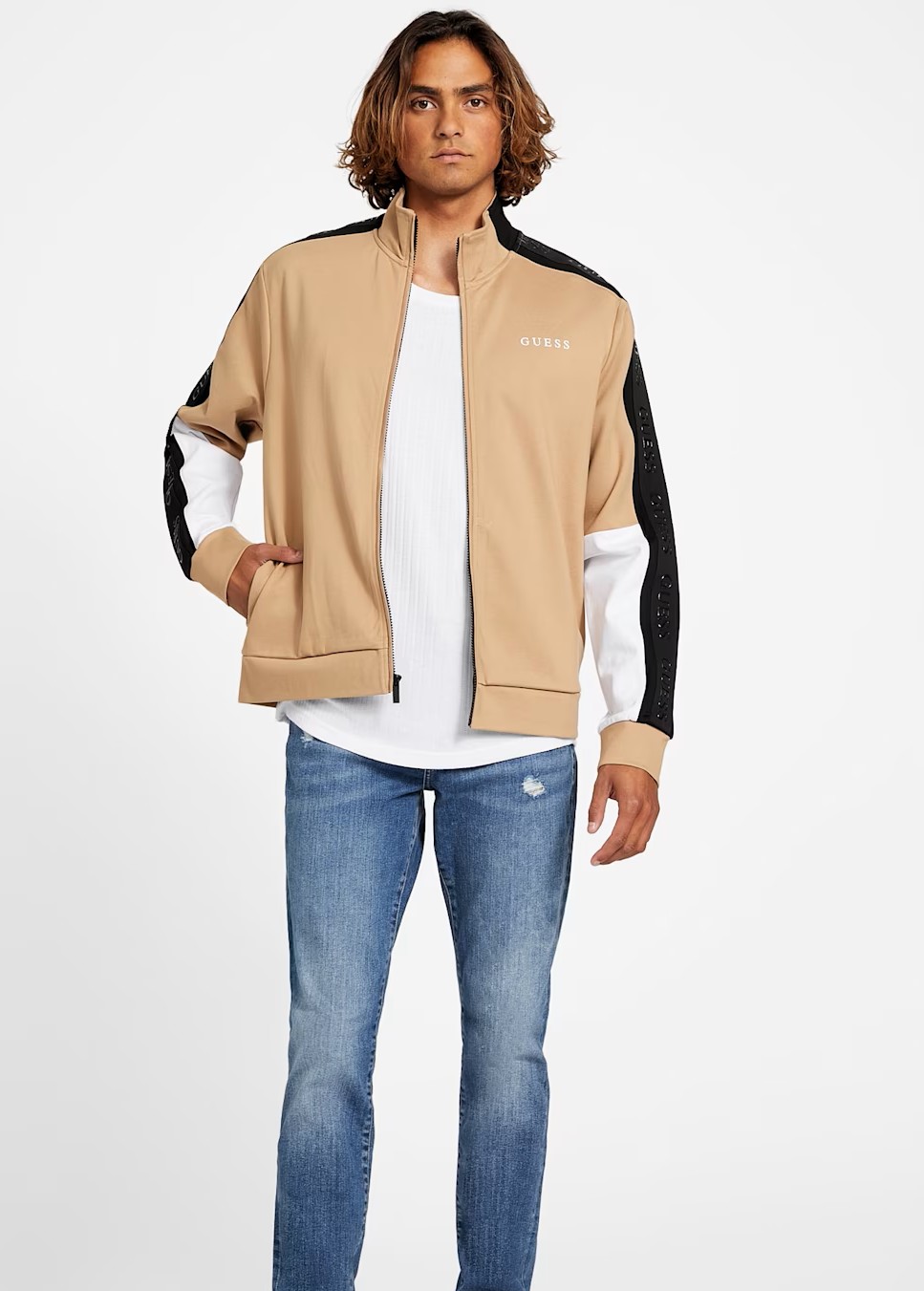 CASACA GUESS HOMBRE MATEO COLOR-BLOCK BEIGE NEGRO CON LOGOTIPO EN LAS MANGAS - 4