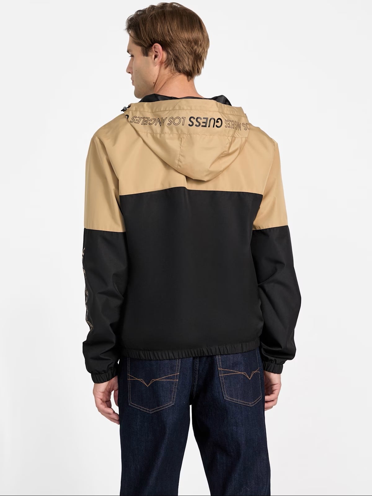 CASACA GUESS HOMBRE ECO NIRO CORTAVIENTO NEGRO BEIGE CON CAPUCHA ESTAMPADA - 4