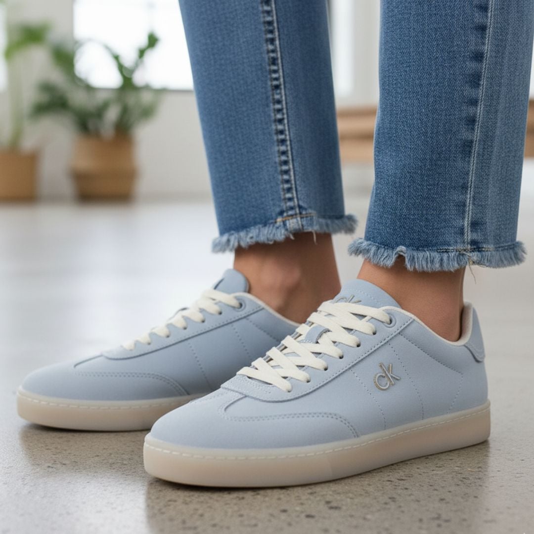 ZAPATILLAS CALVIN KLEIN MUJER NICALA CELESTE LOGO CK LATERAL DISEÑO URBANO - 5