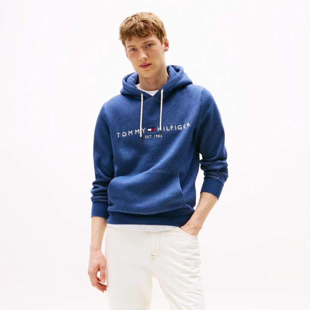 POLERA TOMMY HILFIGER HOMBRE LOGO BORDADO REGULAR FIT CON CAPUCHA - 3