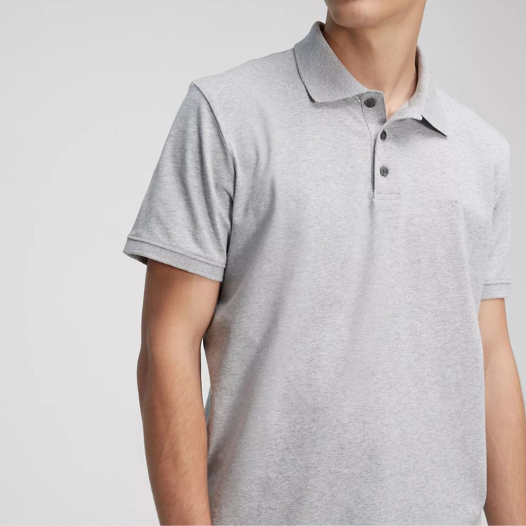 POLO CALVIN KLEIN HOMBRE LOGO CK GRIS PIQUÉ ALGODÓN REGULAR FIT - 1