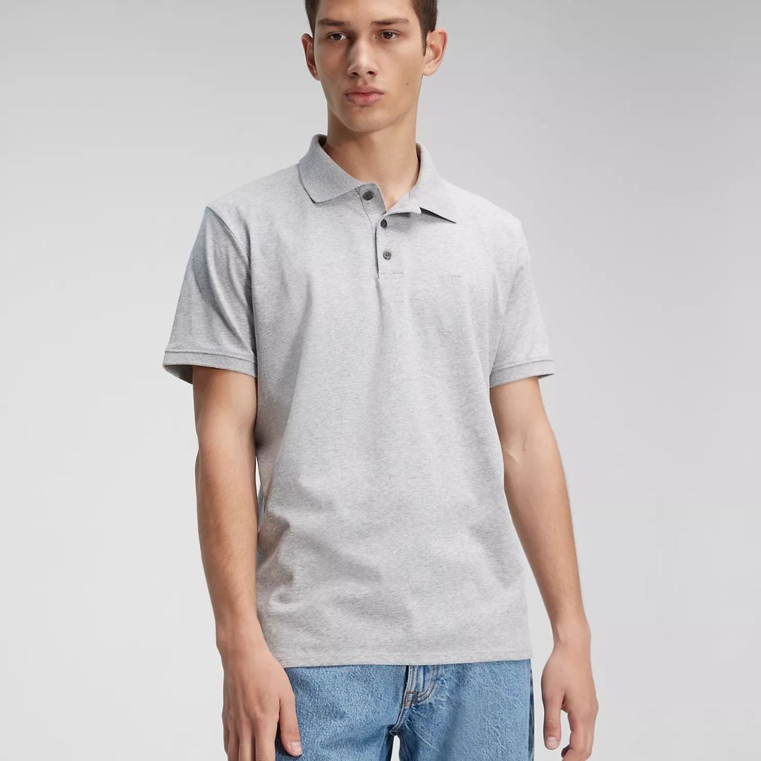 POLO CALVIN KLEIN HOMBRE LOGO CK GRIS PIQUÉ ALGODÓN REGULAR FIT - 2