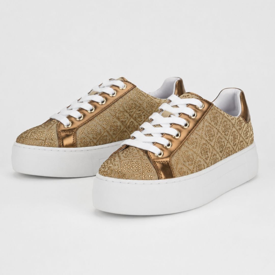ZAPATILLAS GUESS MUJER GELSEN LOGO RHINESTONE BRONCE URBANAS - 1