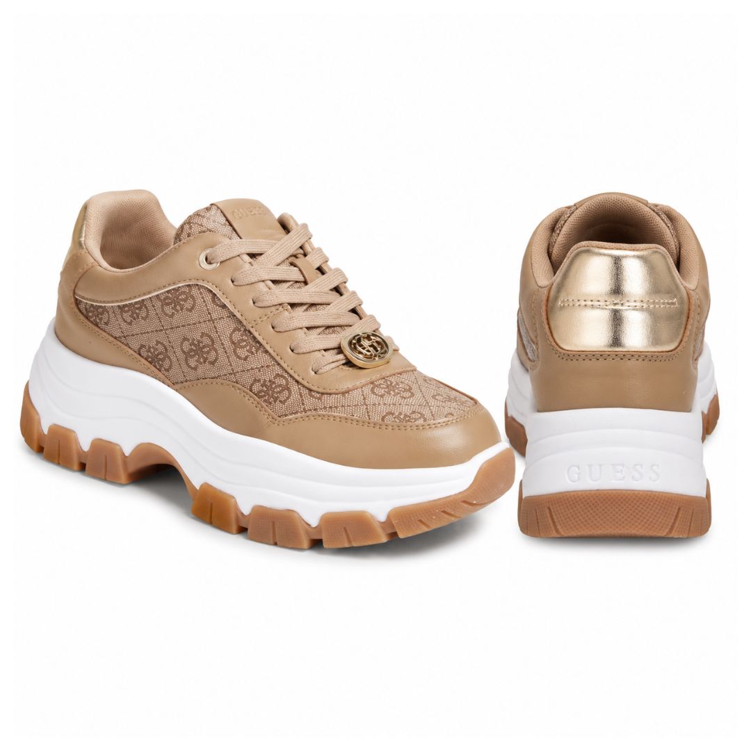 ZAPATILLAS GUESS MUJER BERRETT PLATAFORMA CHUNKY LOGO MONOGRAMA METÁLICO BEIGE - 1