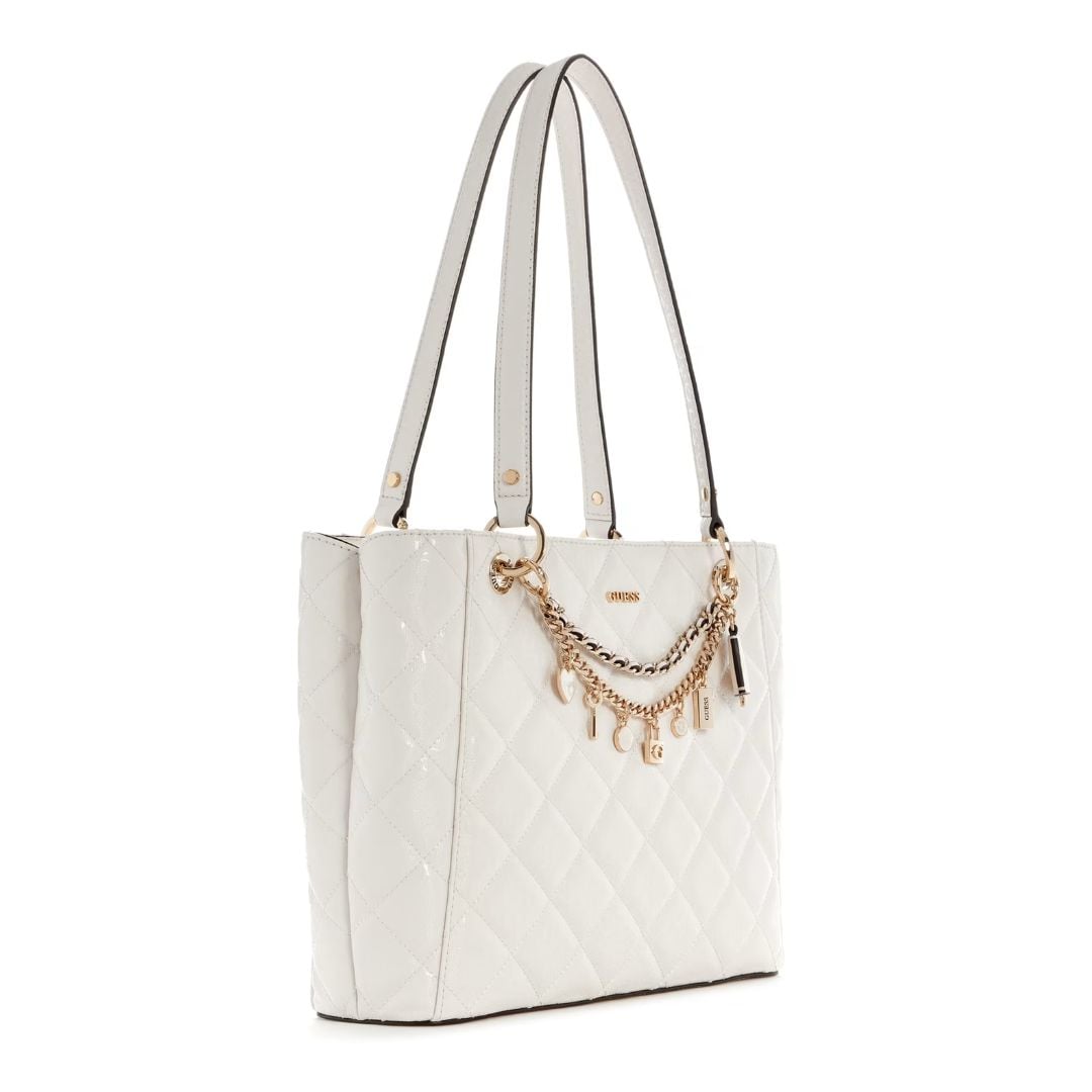 CARTERA GUESS MUJER LIBBY QUILTED SHOPPER BLANCO ACOLCHADO CADENA CHARM TOTE - 3