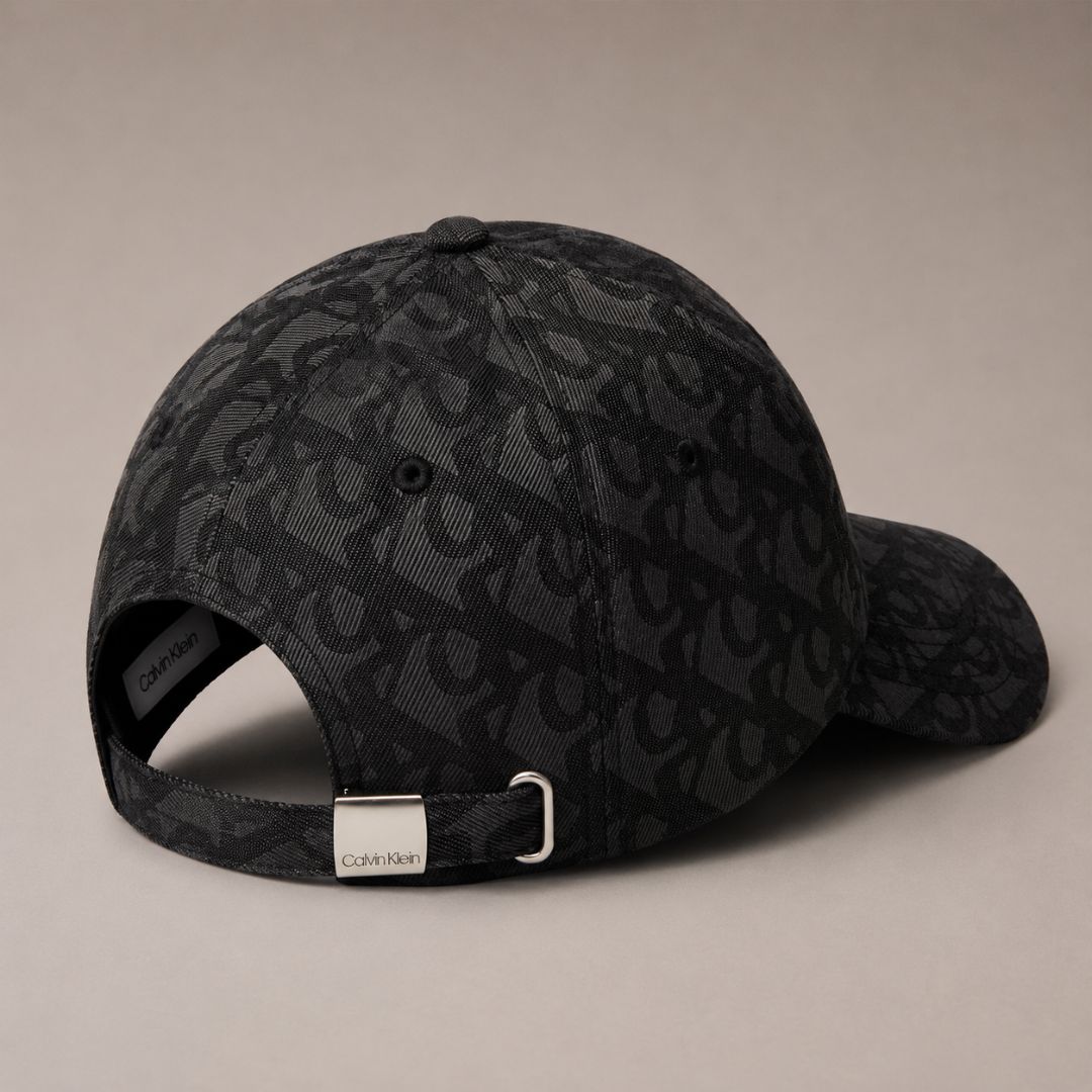 GORRA CALVIN KLEIN ALLOVER BASEBALL NEGRO MONOGRAMA EN RELIEVE VISERA CURVA - 2