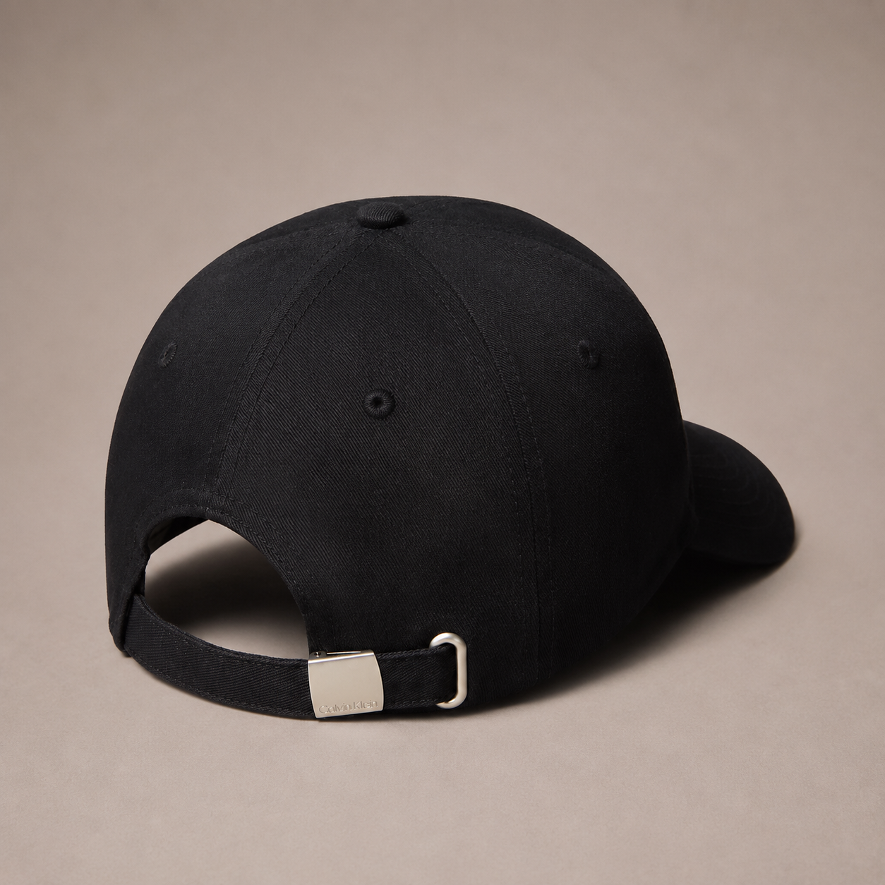 GORRA CALVIN KLEIN UNISEX BASEBALL MONOLOGO NEGRO CK BORDADO VISERA CURVA AJUSTABLE - 2