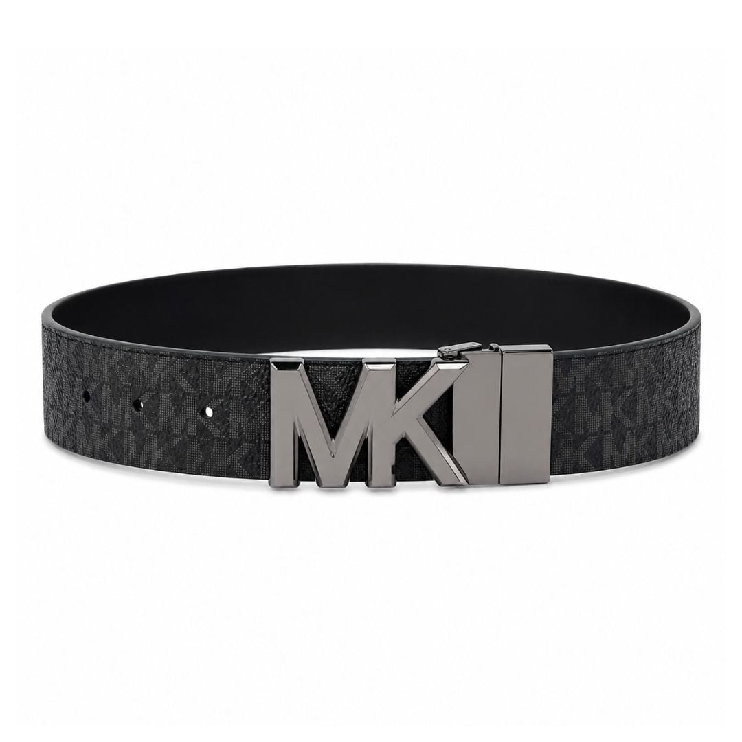 CORREA MICHAEL KORS MUJER REVERSIBLE PLAQUE LOGO NEGRA MONOGRAM CON HEBILLA MK PLATEADA - 1