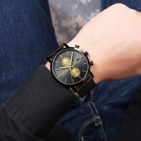 RELOJ HANNAH MARTIN - ELEGANTE 
NEGRO CON DORADO | HAN-68 - 2
