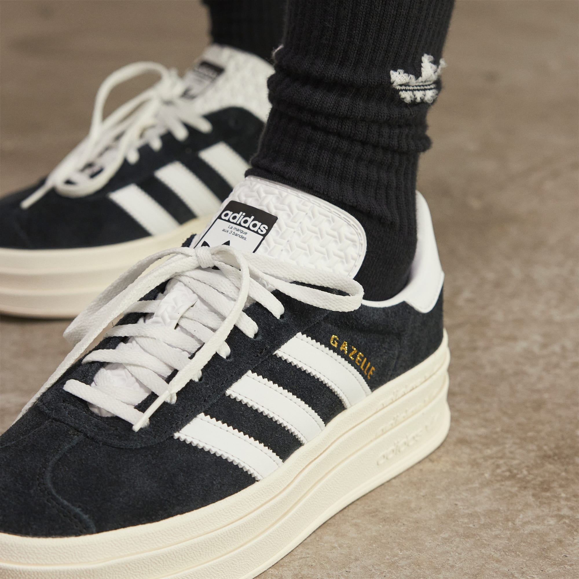 ZAPATILLAS ADIDAS GAZELLE BOLD HQ6912_A