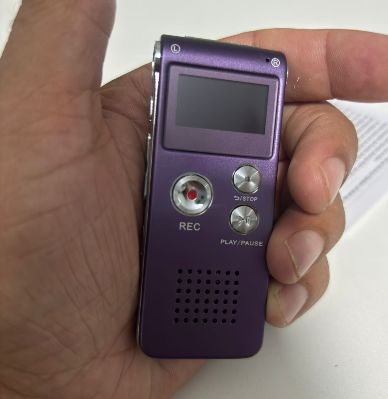 GRABADORA DE VOZ 8 GB PROFESIONAL COLOR MORADO - 3