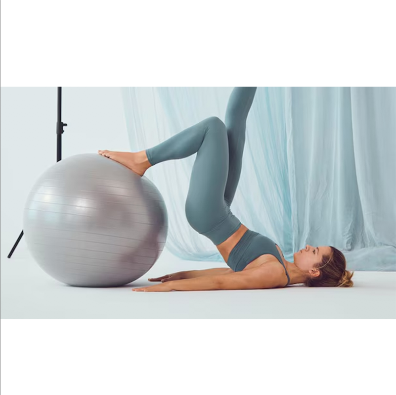PELOTA PILATES YOGA 65CM PLATEADA PLOMO - 2