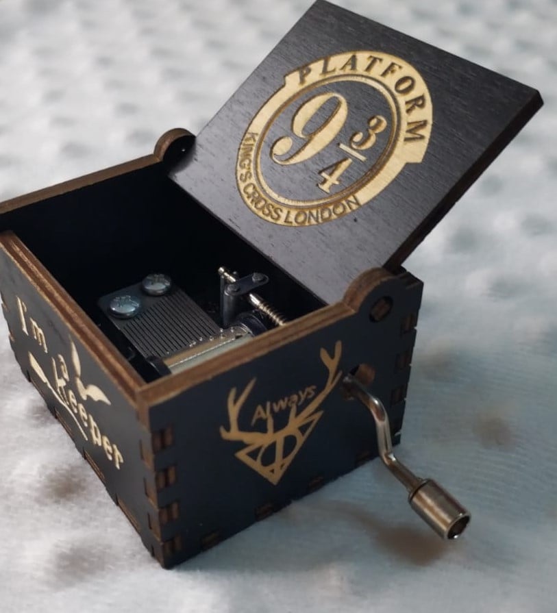 CAJA MUSICAL MANIVELA HARRY POTTER - 1