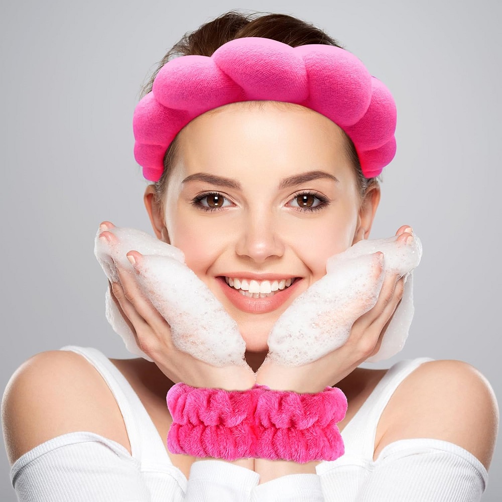 VINCHA O DIADEMA PARA SKINCARE CON MUÑEQUERAS FUCSIA - 3