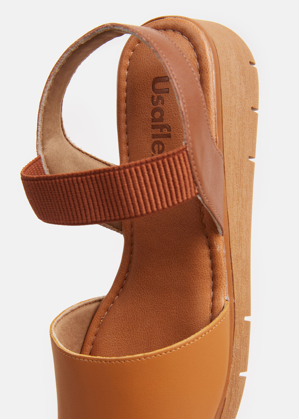 SANDALIAS MUJER USAFLEX CUERO MOSTAZA TACÓN PLATAFORMA CON ELÁSTICO USA AD1913MOS - 5