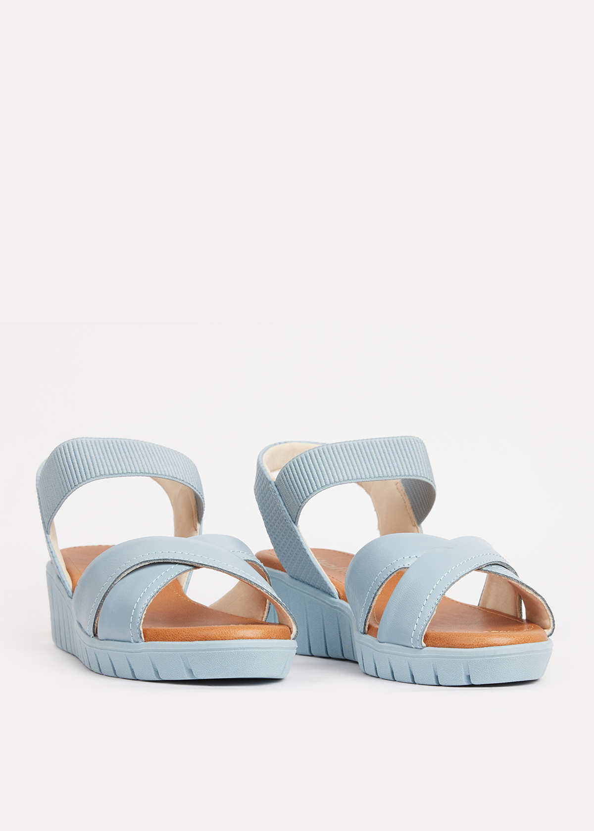 SANDALIAS MUJER USAFLEX CUERO CELESTE PLATAFORMA USA AE0510CEL - 2