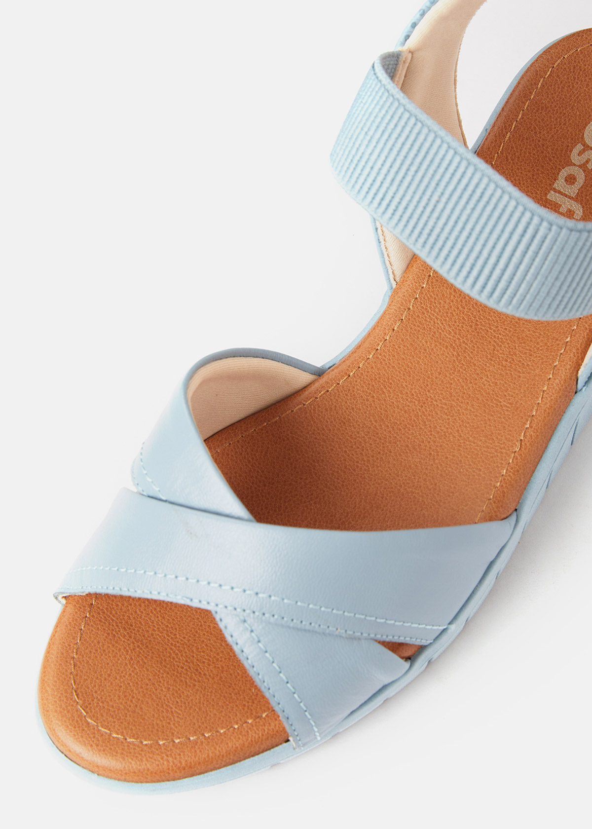 SANDALIAS MUJER USAFLEX CUERO CELESTE PLATAFORMA USA AE0510CEL - 4