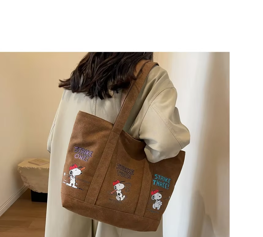 BOLSO CARTERA MINIMALISTA SNOOPY STRIKE - BROWN - 4