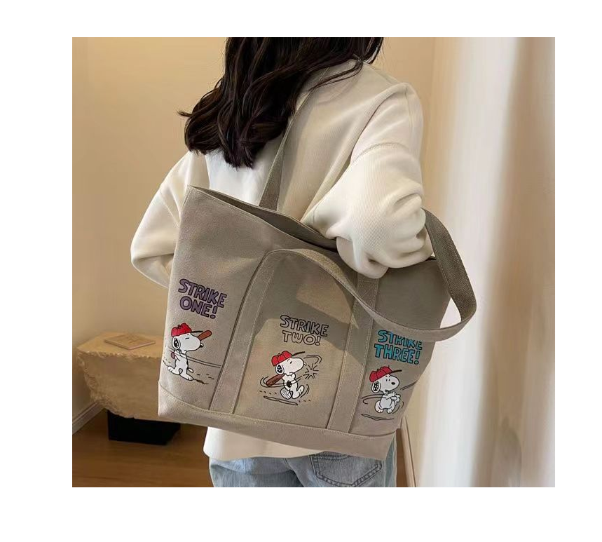 BOLSO CARTERA MINIMALISTA SNOOPY STRIKE - GREY - 3