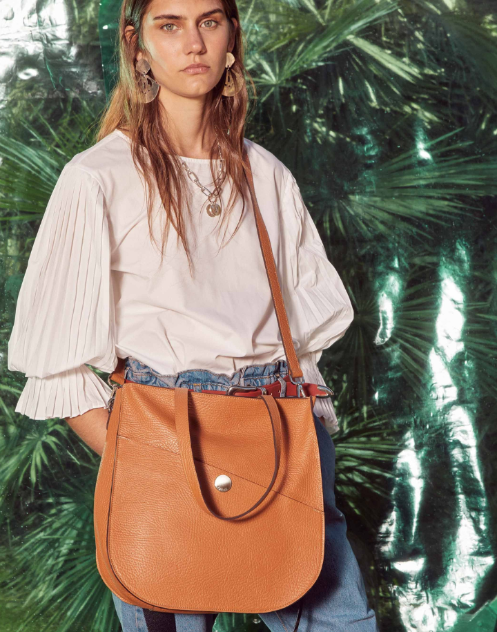 BOLSO CAPRI EN CUERO GRANEADO - 3