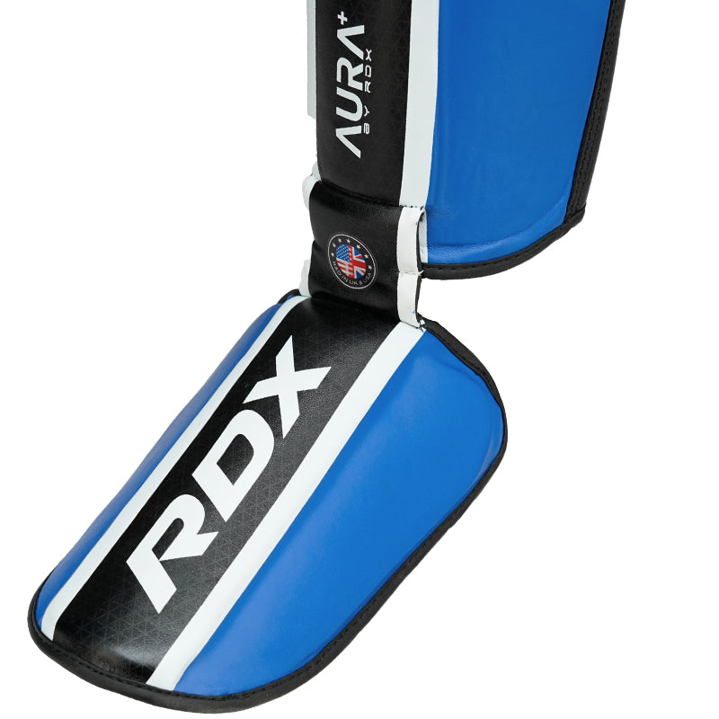 CANILLERAS CON EMPEINE PARA MUAY THAI AURA PLUS T17 AZUL - 5