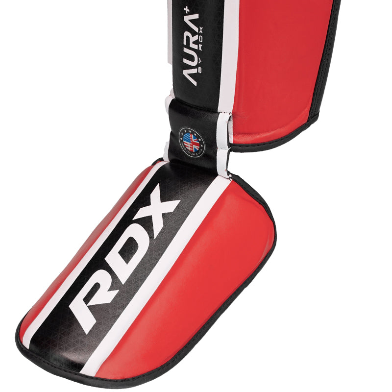 CANILLERAS CON EMPEINE PARA MUAY THAI AURA PLUS T17 ROJO - 4