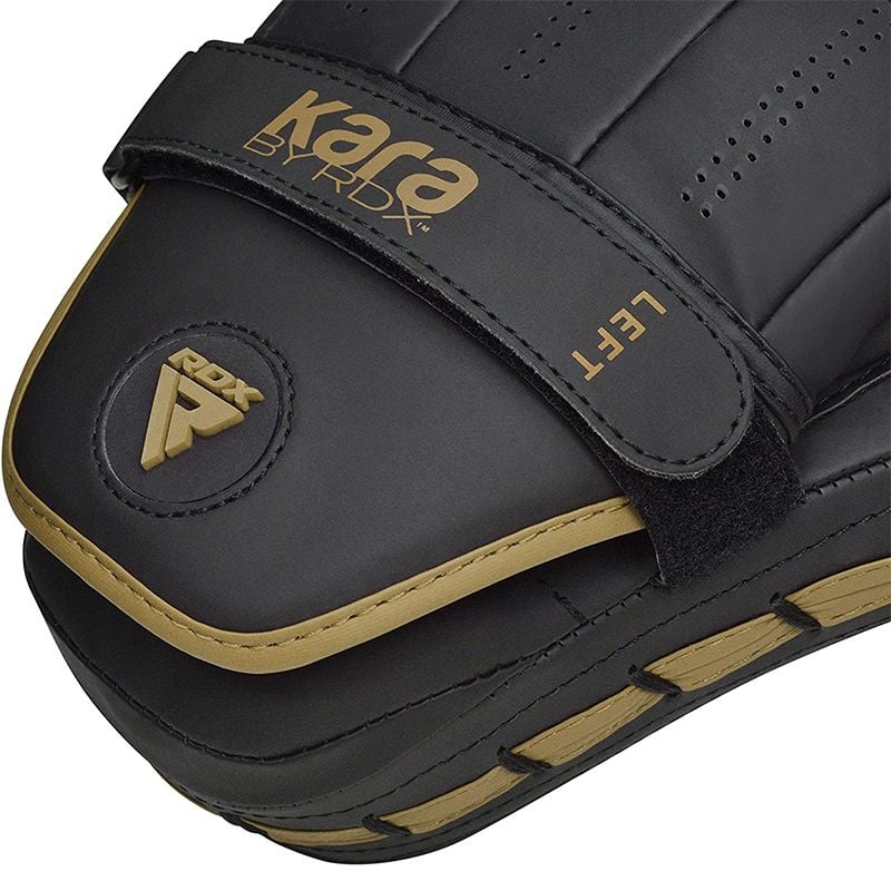 MANOPLAS O GUANTALETAS DE BOXEO KARA F6 - DORADO - 6